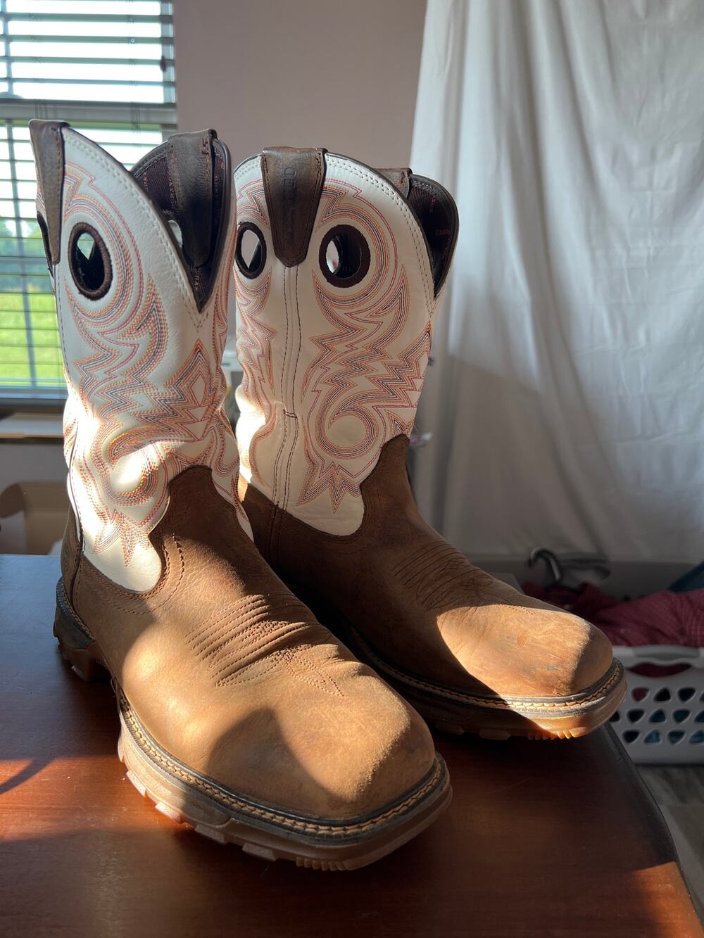 Men’s Durango Maverick XP size 9M western work boot